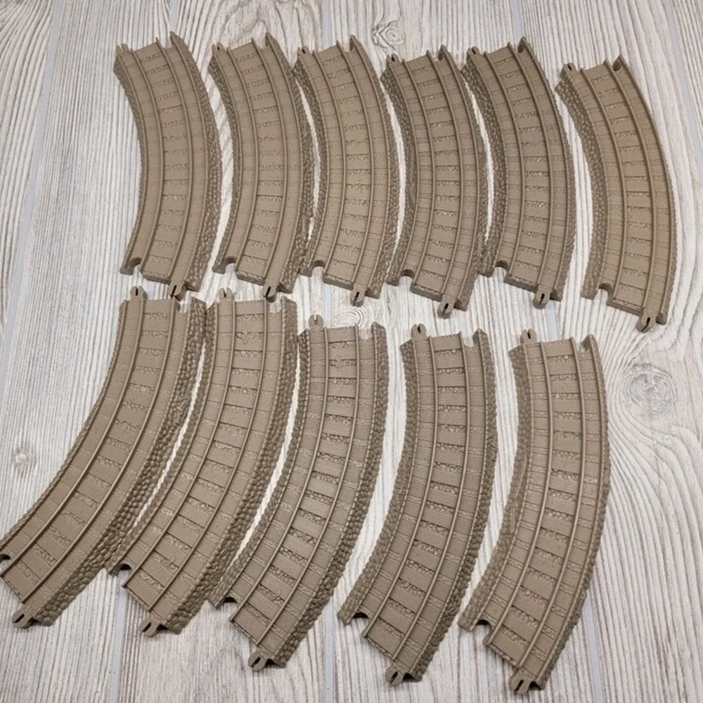 Lot of 11 Thomas the Train Friends Trackmaster Beige Curved Track‎ Locomotive